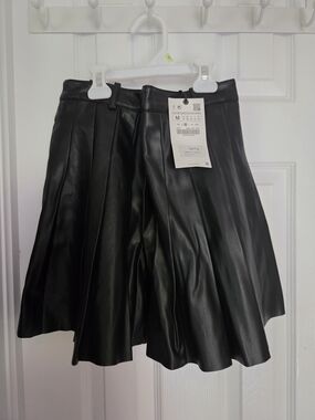 Zara Black Pleated Faux Leather Skater Skirt